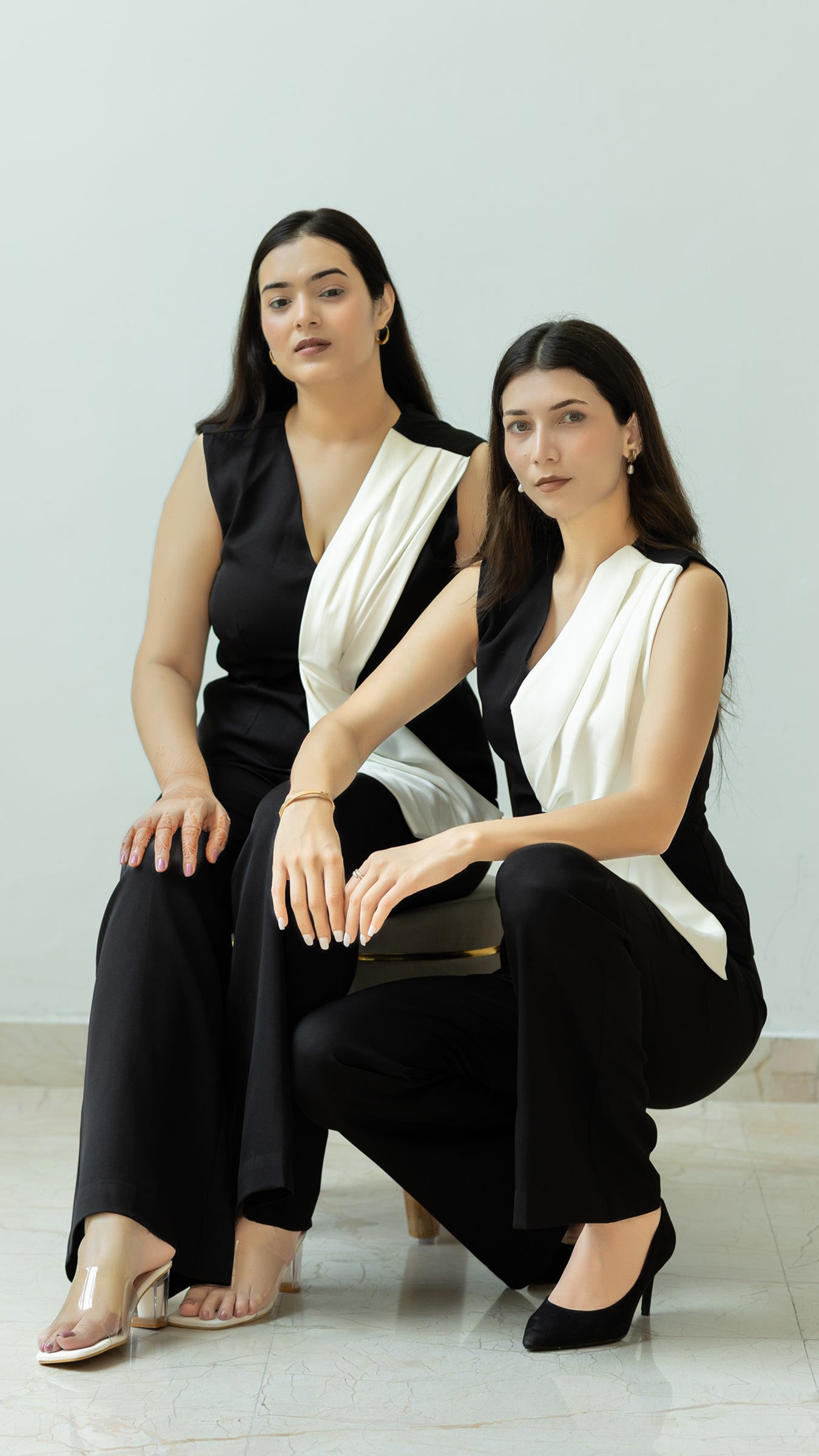 The Nira Set in Black